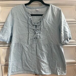 Old Navy Light Blue Jean  Lace-Up Blouse Size M